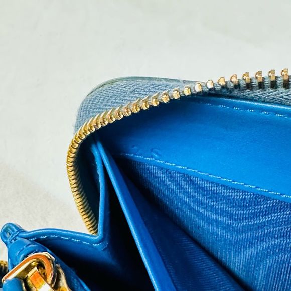 PRADA Saffiano Leather Dual Blue Color Limited Edition Premium Very Rare Large O - Picture 12 of 14